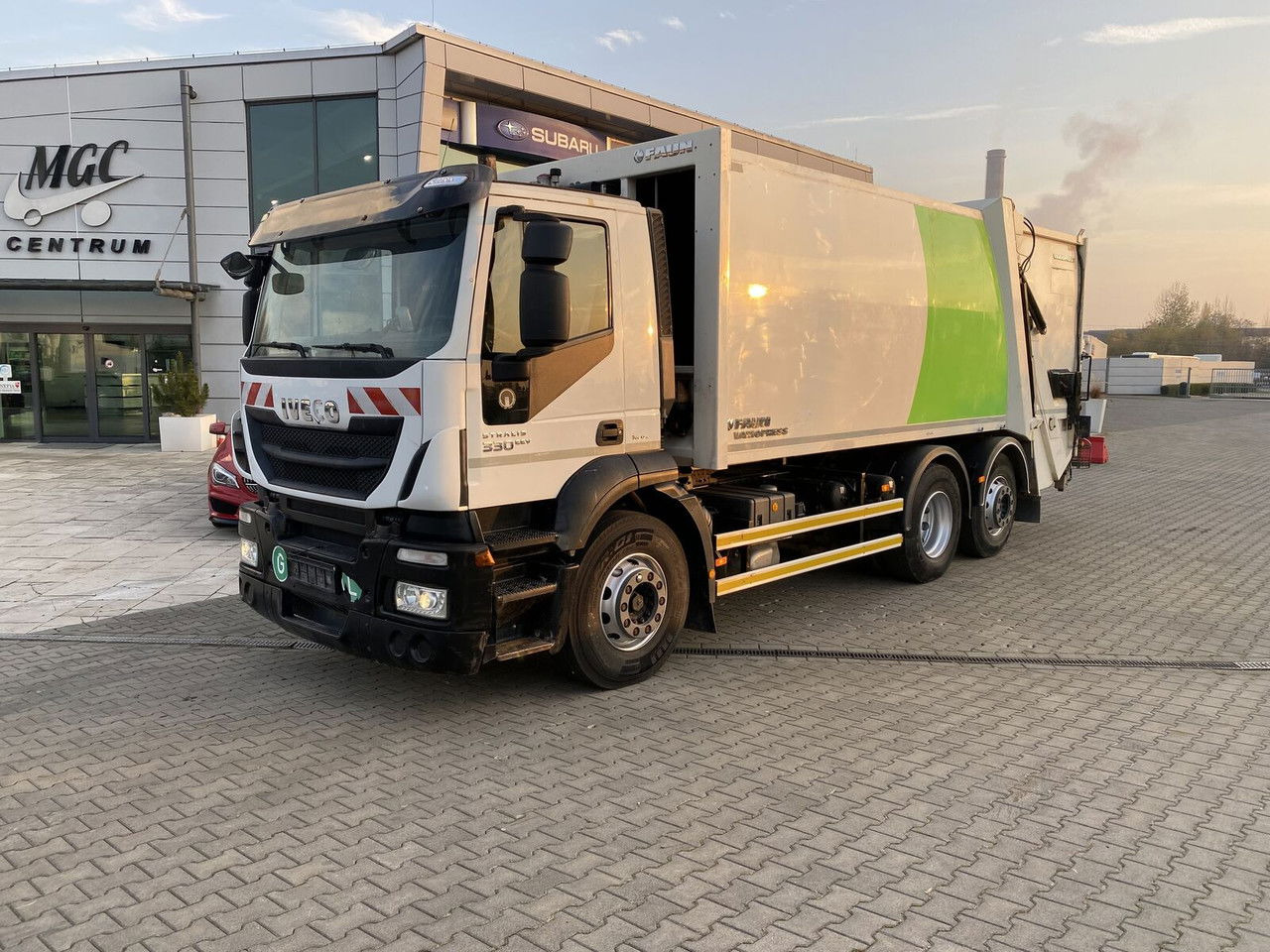 Iveco Stralis 330 EEV / Faun Vario Press 11 / Service NEW / TOP Iveco Stralis 330 EEV / Faun Vario Press 11 / Service NEW / TOP - Garbage truck: picture 2 Iveco Stralis 330 EEV / Faun Vario Press 11 / Service NEW / TOP Iveco Stralis 330 EEV / Faun Vario Press 11 / Service NEW / TOP - Garbage truck: picture 2