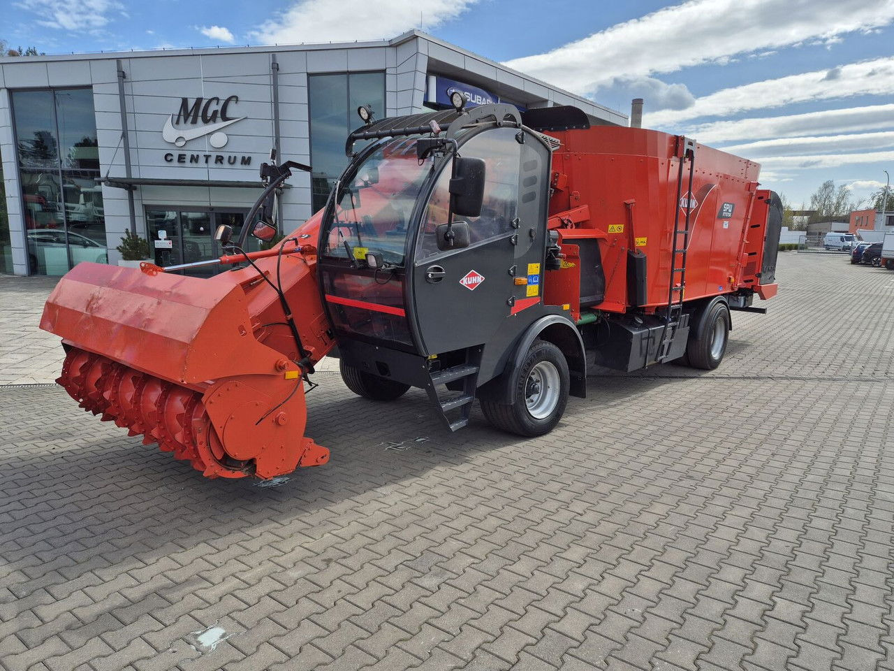 Kuhn SPW 22 Intense /feed wagon/ 1 Owner / NEW Service SPW 22 Intense /feed wago Kuhn SPW 22 Intense /feed wagon/ 1 Owner / NEW Service SPW 22 Intense /feed wagon/ 1 Owner / NEW Service / UP TO 22m3 - Forage mixer wagon: picture 1 Kuhn SPW 22 Intense /feed wagon/ 1 Owner / NEW Service SPW 22 Intense /feed wago Kuhn SPW 22 Intense /feed wagon/ 1 Owner / NEW Service SPW 22 Intense /feed wagon/ 1 Owner / NEW Service / UP TO 22m3 - Forage mixer wagon: picture 1