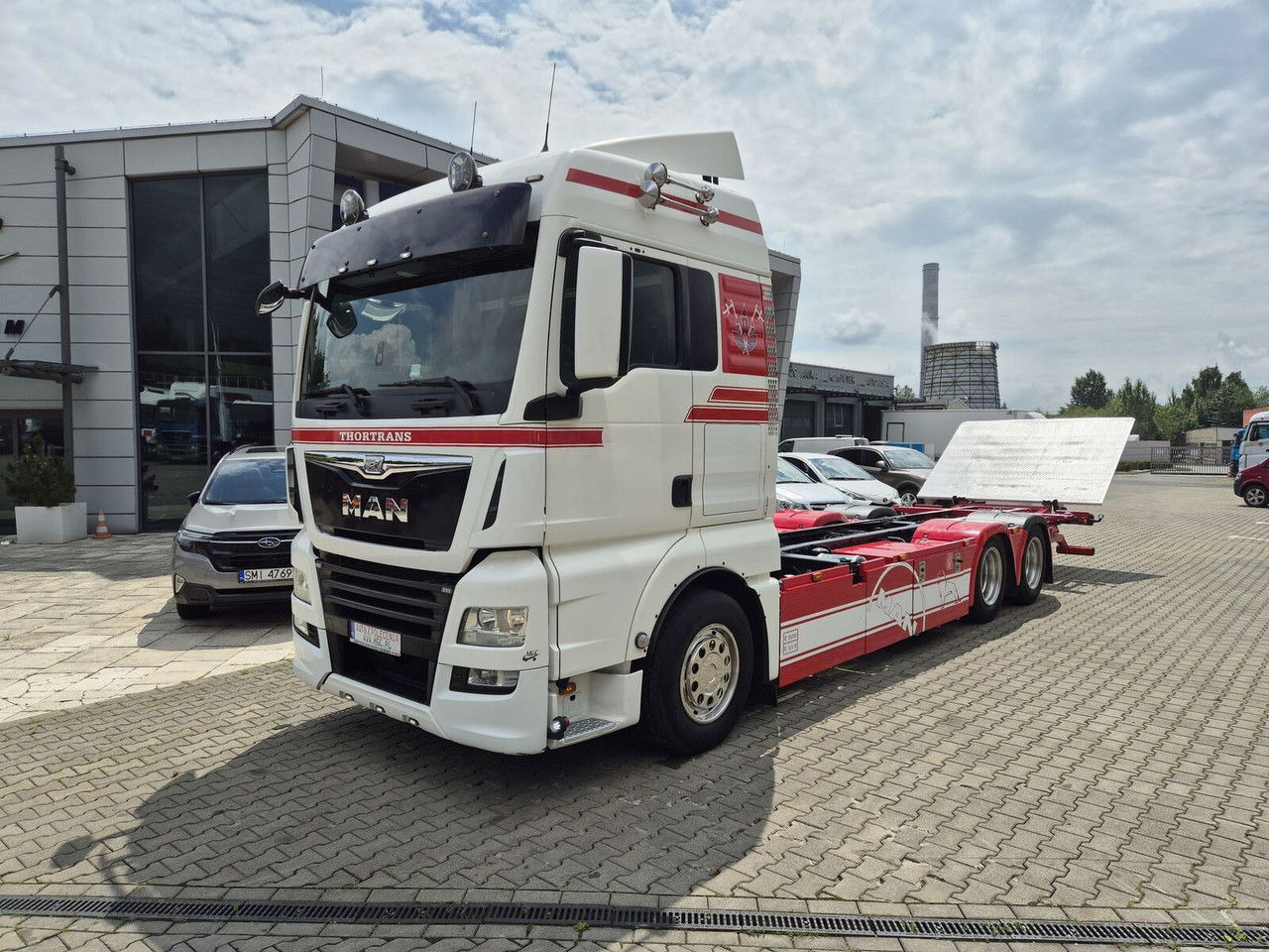 MAN TGX 28 28.420 , 6x2-2 LL + Trailer HFR KM 20 / 1 Owner / E6 /Techni - Container transporter/ Swap body truck: picture 3 MAN TGX 28 28.420 , 6x2-2 LL + Trailer HFR KM 20 / 1 Owner / E6 /Techni - Container transporter/ Swap body truck: picture 3