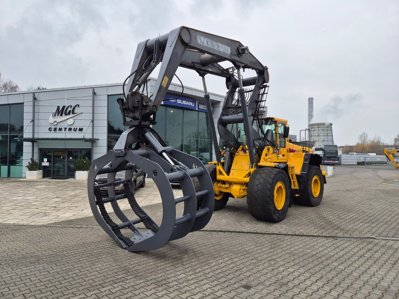 Volvo L180 E 4X4 / Loader / 1 Owner / Serviced - Wheel loader: picture 2 Volvo L180 E 4X4 / Loader / 1 Owner / Serviced - Wheel loader: picture 2