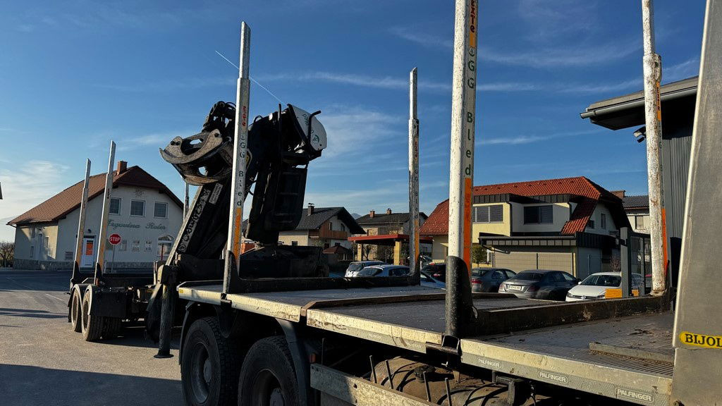 MAN TGA 33.480 6x6 forest truck - Epsilon M12Z + scissors + Trailer Gsodam - Log truck, Crane truck: picture 4 MAN TGA 33.480 6x6 forest truck - Epsilon M12Z + scissors + Trailer Gsodam - Log truck, Crane truck: picture 4