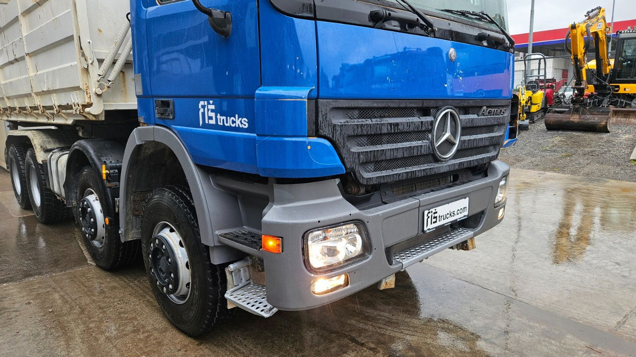 Mercedes-Benz Actros 3241 8x4 3 sided tipper - full spring - Tipper: picture 2 Mercedes-Benz Actros 3241 8x4 3 sided tipper - full spring - Tipper: picture 2