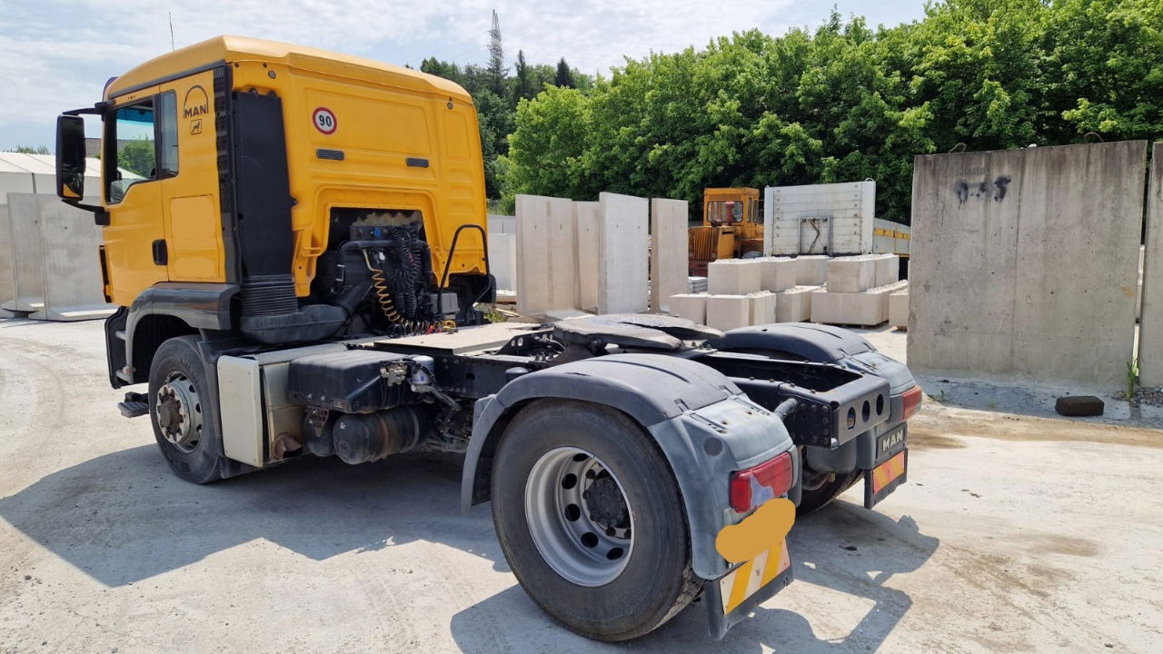 MAN 18.440 4x4 BLS tractor unit - tipp. hydraulics - Tractor unit: picture 5 MAN 18.440 4x4 BLS tractor unit - tipp. hydraulics - Tractor unit: picture 5