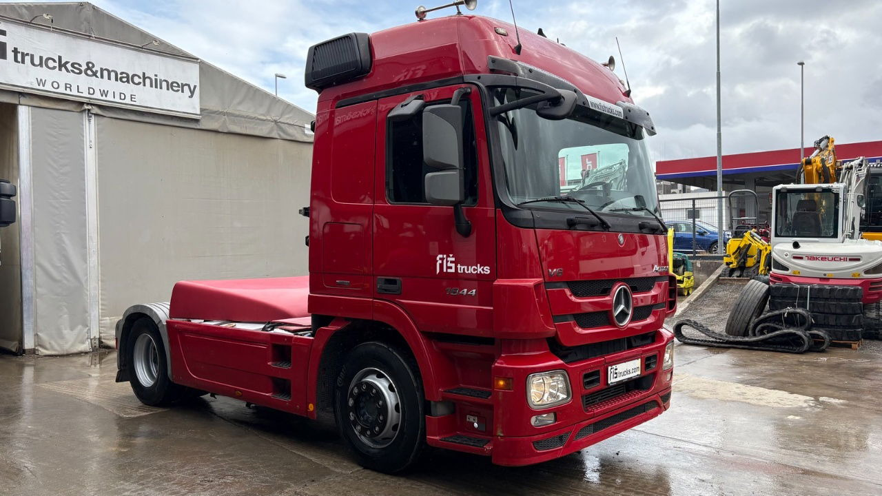 Mercedes-Benz Actros 1844 4x2 tractor unit - retarder - Tractor unit: picture 2 Mercedes-Benz Actros 1844 4x2 tractor unit - retarder - Tractor unit: picture 2