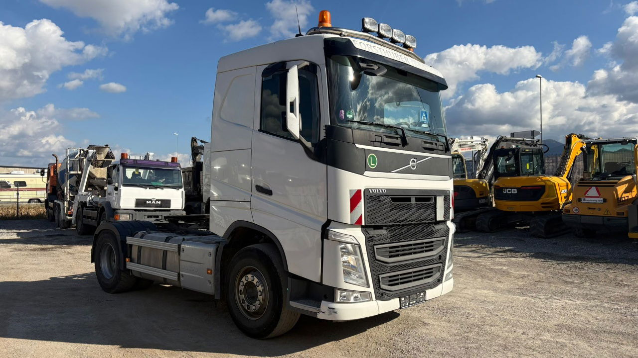 Volvo FH 460 4x2 tractor unit - tipper hydraulics - Tractor unit: picture 3 Volvo FH 460 4x2 tractor unit - tipper hydraulics - Tractor unit: picture 3