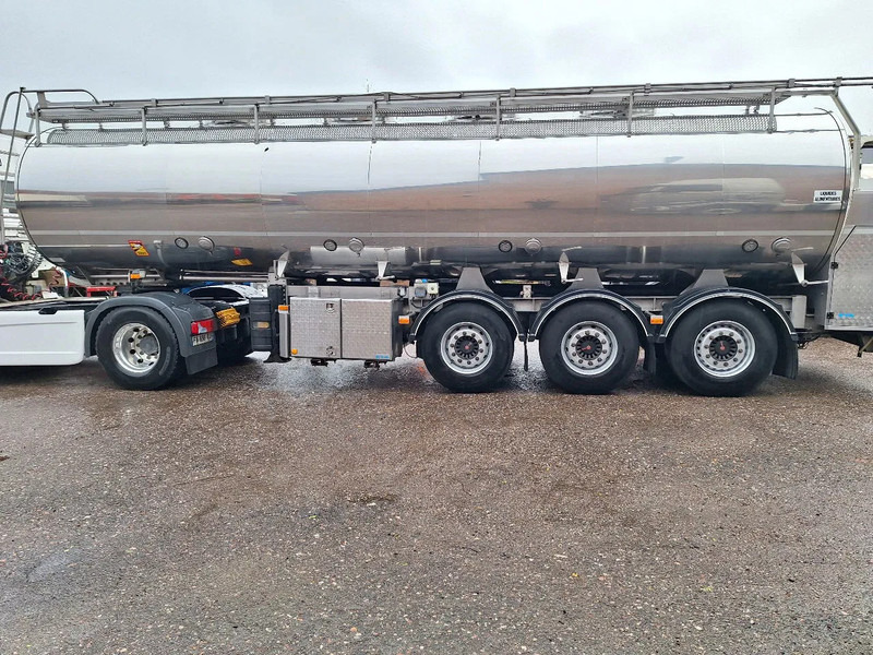 ETA SR3A - Tank semi-trailer: picture 2 ETA SR3A - Tank semi-trailer: picture 2