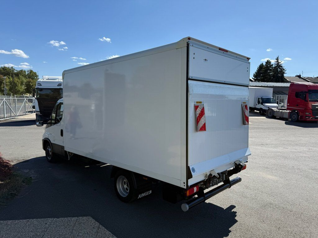 Iveco Daily 35C16 - Box van: picture 5 Iveco Daily 35C16 - Box van: picture 5
