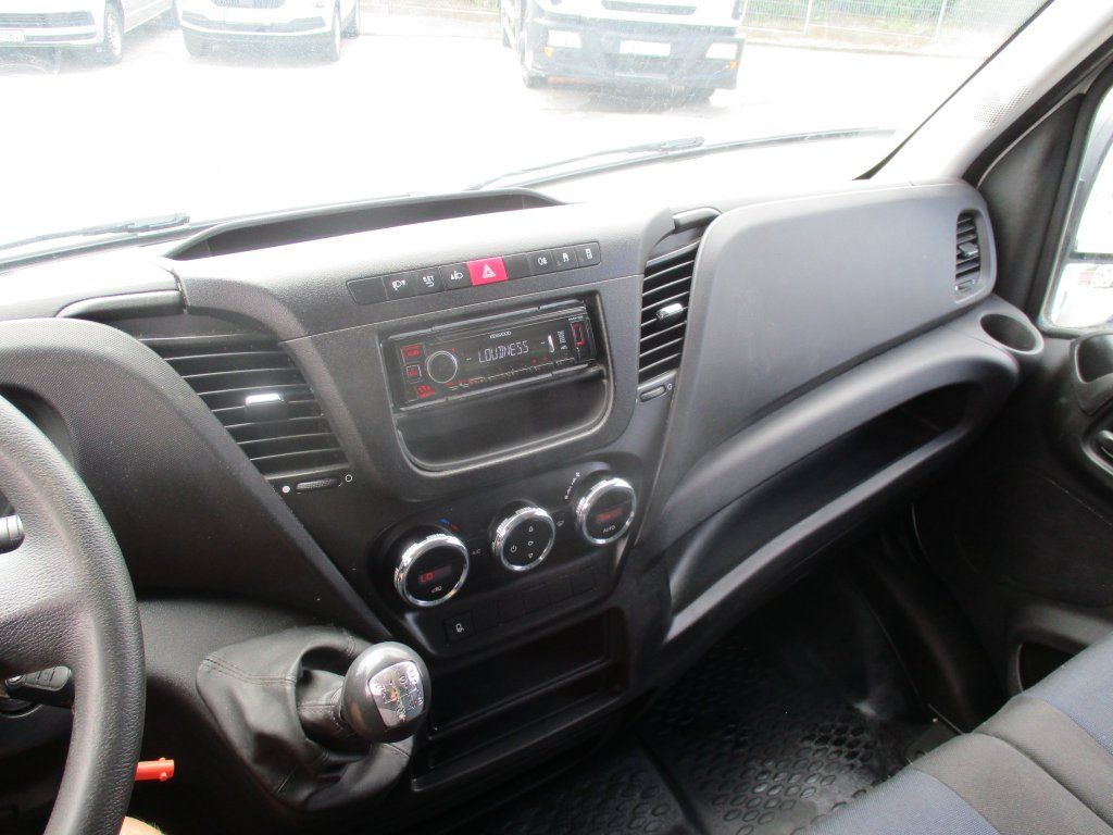 Refrigerated van Iveco Daily 35C16  Dhollandia: picture 16