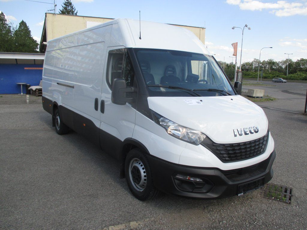 Iveco Daily 35S16 - Panel van: picture 3 Iveco Daily 35S16 - Panel van: picture 3