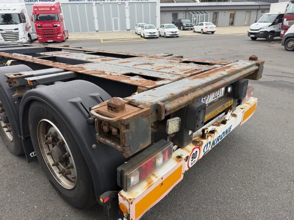 Container transporter/ Swap body semi-trailer Krone SD Boxliner: picture 14