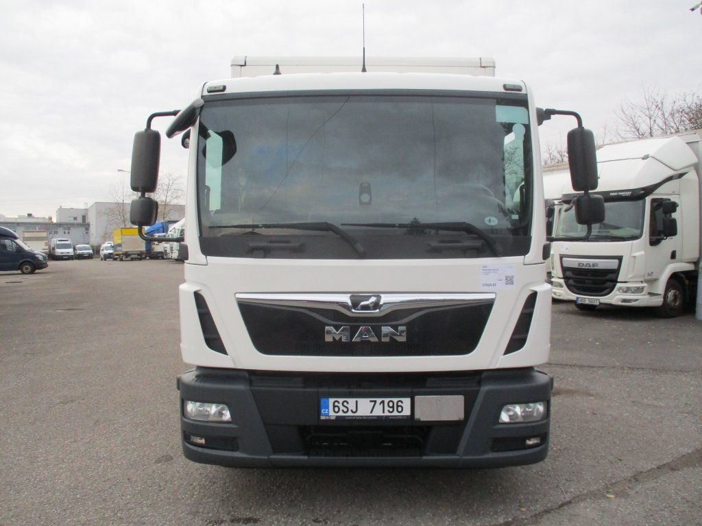 MAN TGL 8.190 MAN TGL 8.190 - Box van: picture 2 MAN TGL 8.190 MAN TGL 8.190 - Box van: picture 2