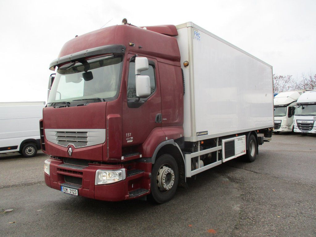 Box truck Renault Premium 460: picture 1