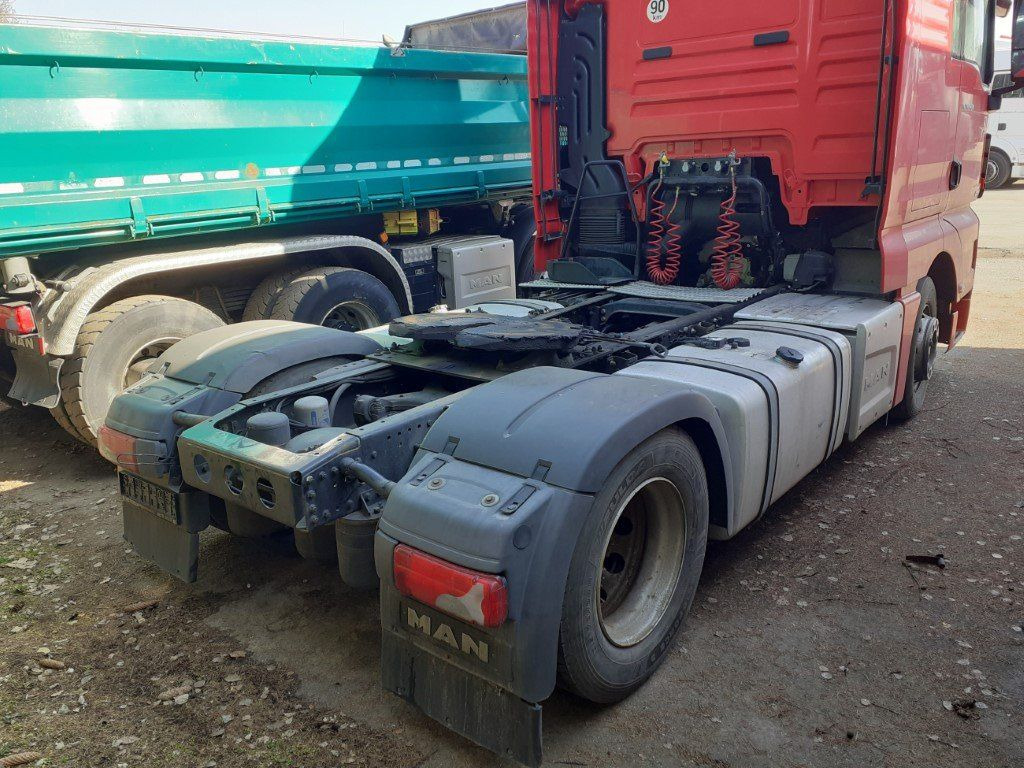 MAN TGX18.460 XLX Motorschaden/engine damage - Tractor unit: picture 3 MAN TGX18.460 XLX Motorschaden/engine damage - Tractor unit: picture 3
