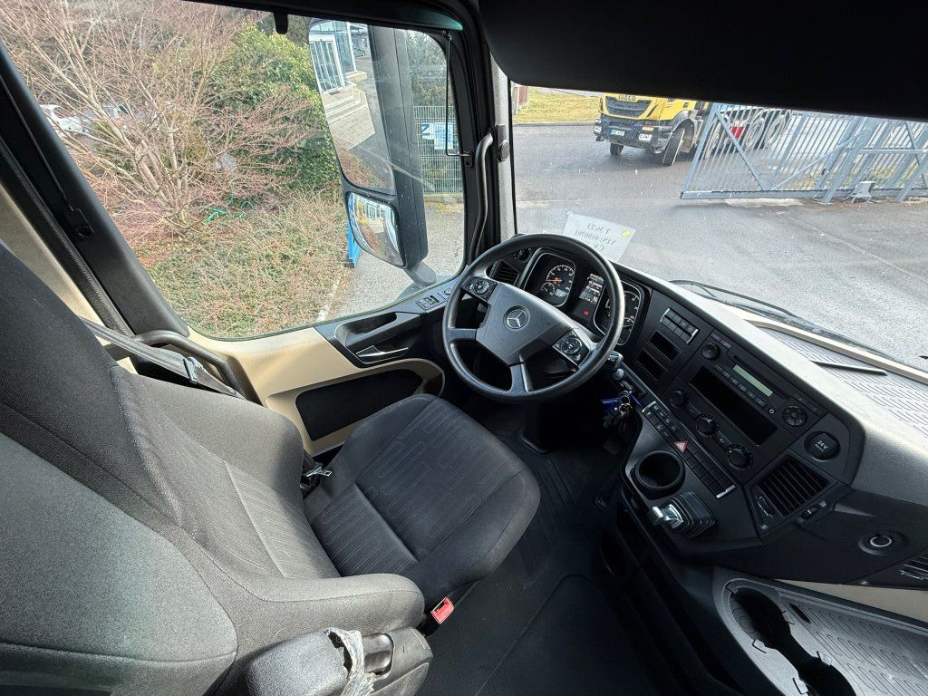 Tractor unit Mercedes-Benz 1845 Actros EURO 6 MEGA/lowdeck: picture 15