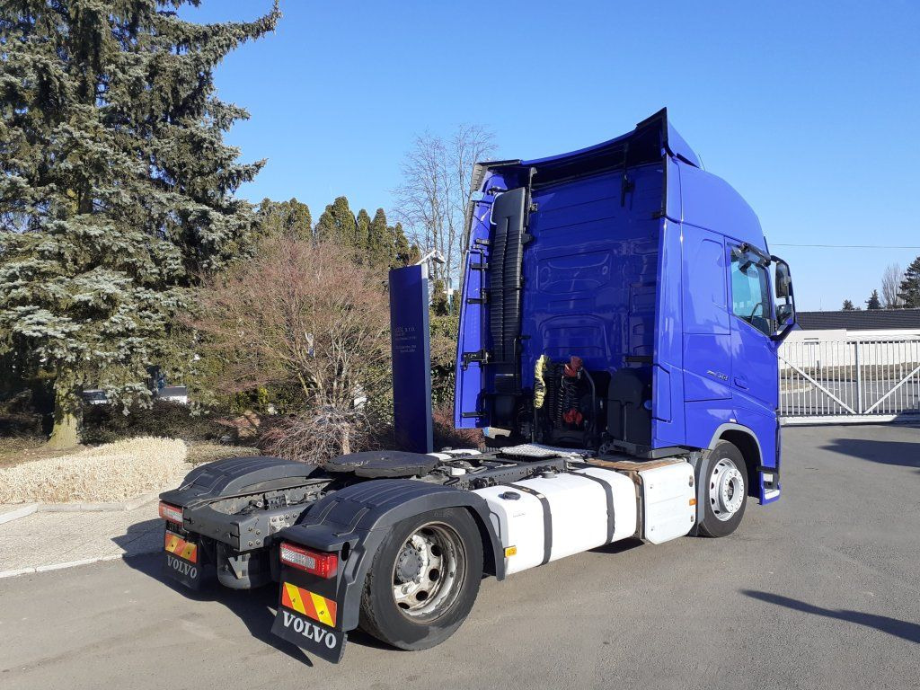 Volvo FH500 XL EURO 6 MEGA/lowdeck - Tractor unit: picture 4 Volvo FH500 XL EURO 6 MEGA/lowdeck - Tractor unit: picture 4