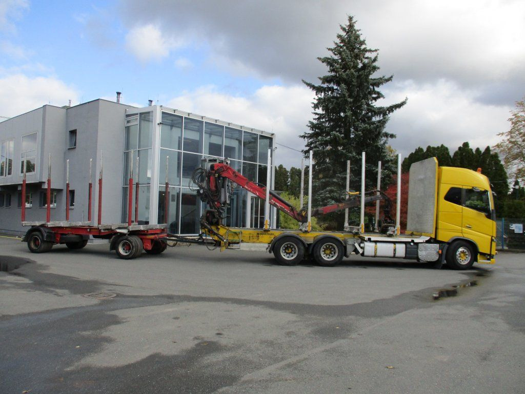 Volvo FH 16 750 6x4 + Fliegl - Log truck, Crane truck: picture 4 Volvo FH 16 750 6x4 + Fliegl - Log truck, Crane truck: picture 4