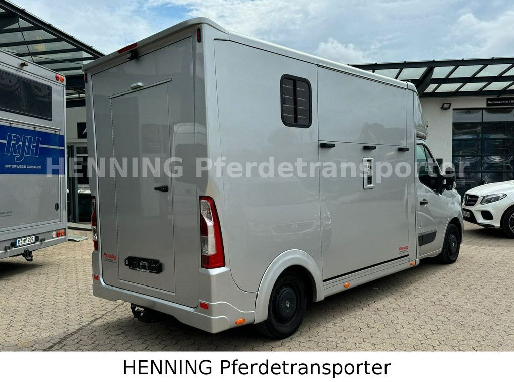 Renault Master 3 - Sitzer Renault Master 3 - Sitzer - Horse truck: picture 3 Renault Master 3 - Sitzer Renault Master 3 - Sitzer - Horse truck: picture 3