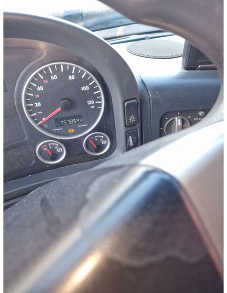 MAN 18.380 - Curtainsider truck: picture 4 MAN 18.380 - Curtainsider truck: picture 4