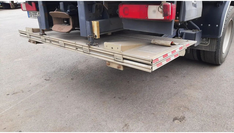 Renault Premium 370 DXI - manual gearbox - Euro 5 - Curtainsider truck: picture 3 Renault Premium 370 DXI - manual gearbox - Euro 5 - Curtainsider truck: picture 3