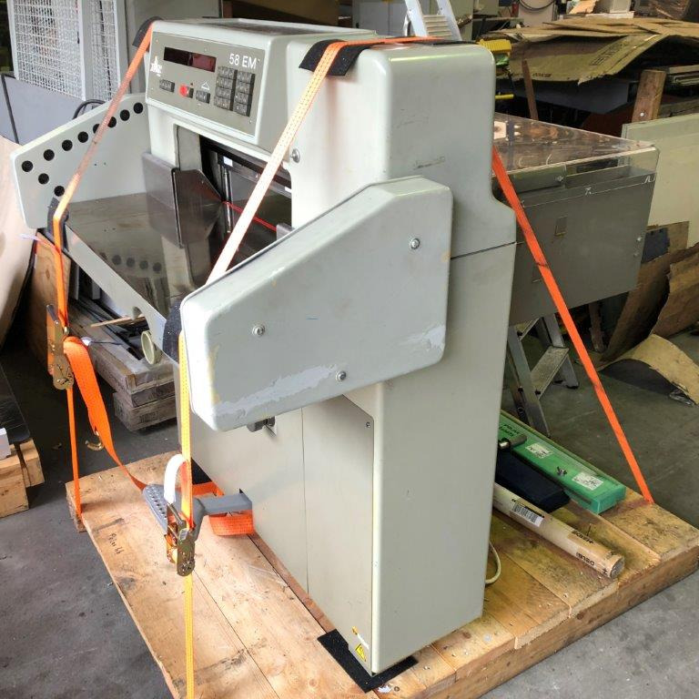 Cutting machine Polar 58 EM - Paper cutting machine: picture 1 Cutting machine Polar 58 EM - Paper cutting machine: picture 1
