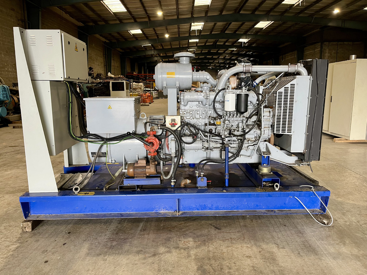 2h Energy 150 kVa IVECO 8361 - Generator set: picture 1 2h Energy 150 kVa IVECO 8361 - Generator set: picture 1