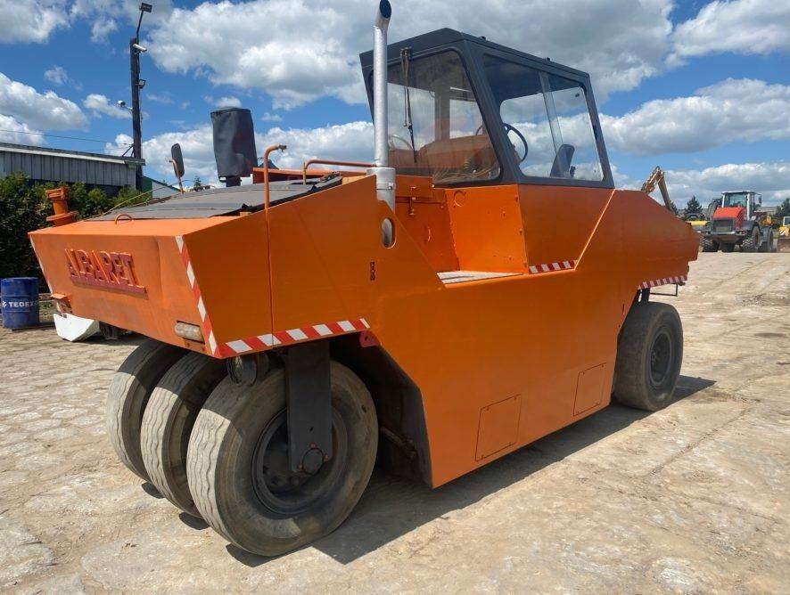 Albaret P3 - Pneumatic roller: picture 3 Albaret P3 - Pneumatic roller: picture 3