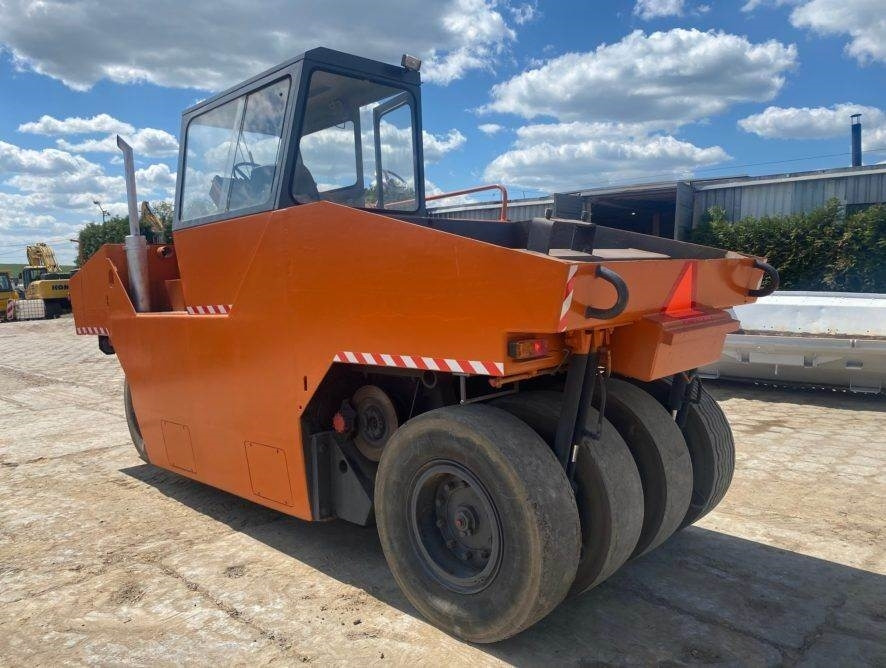 Albaret P3 - Pneumatic roller: picture 5 Albaret P3 - Pneumatic roller: picture 5