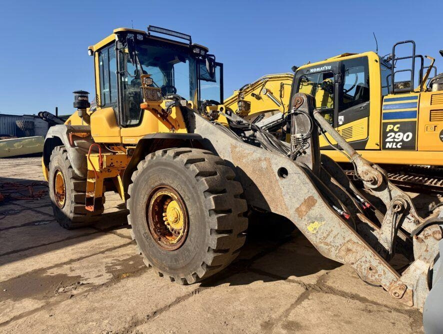 Volvo L110H  - Wheel loader: picture 2 Volvo L110H  - Wheel loader: picture 2