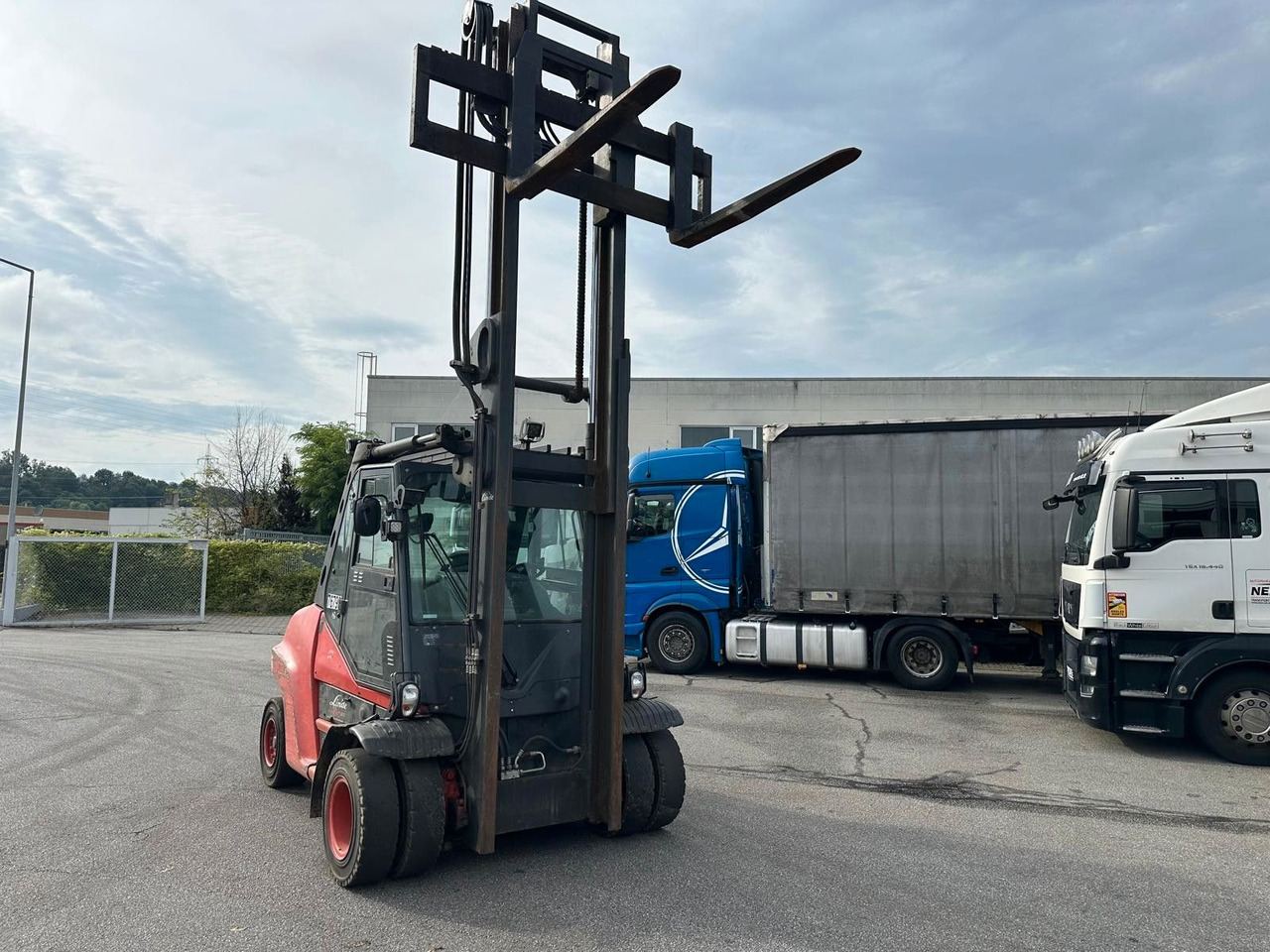 Linde H80D -03/900 Klima/Rückfahrkamera Linde H80D -03/900 Klima/Rückfahrkamera - Diesel forklift: picture 2 Linde H80D -03/900 Klima/Rückfahrkamera Linde H80D -03/900 Klima/Rückfahrkamera - Diesel forklift: picture 2