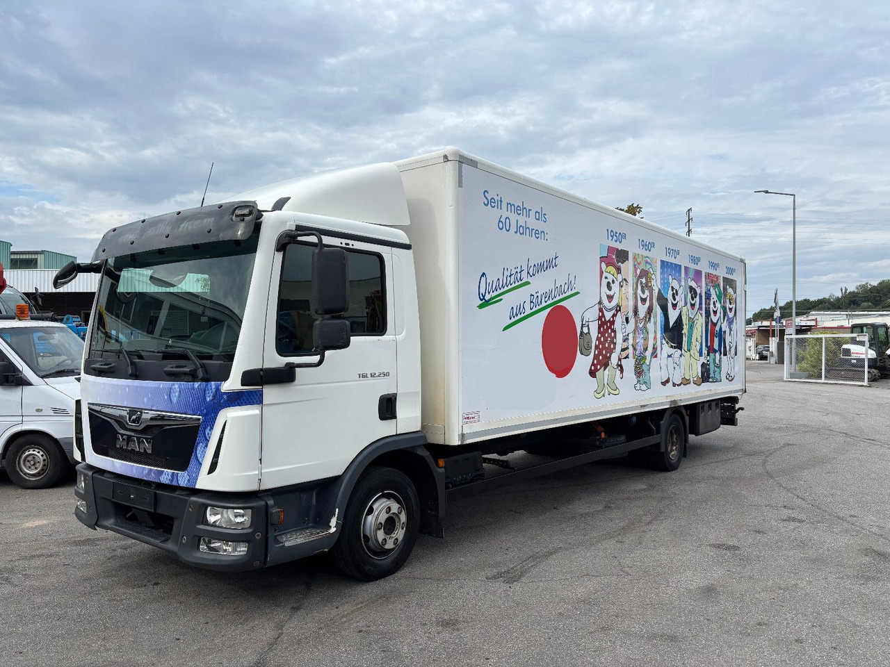 MAN TGL 12.250 LBW/Klima/Standheizung/Bergabfahr - Box truck: picture 1 MAN TGL 12.250 LBW/Klima/Standheizung/Bergabfahr - Box truck: picture 1