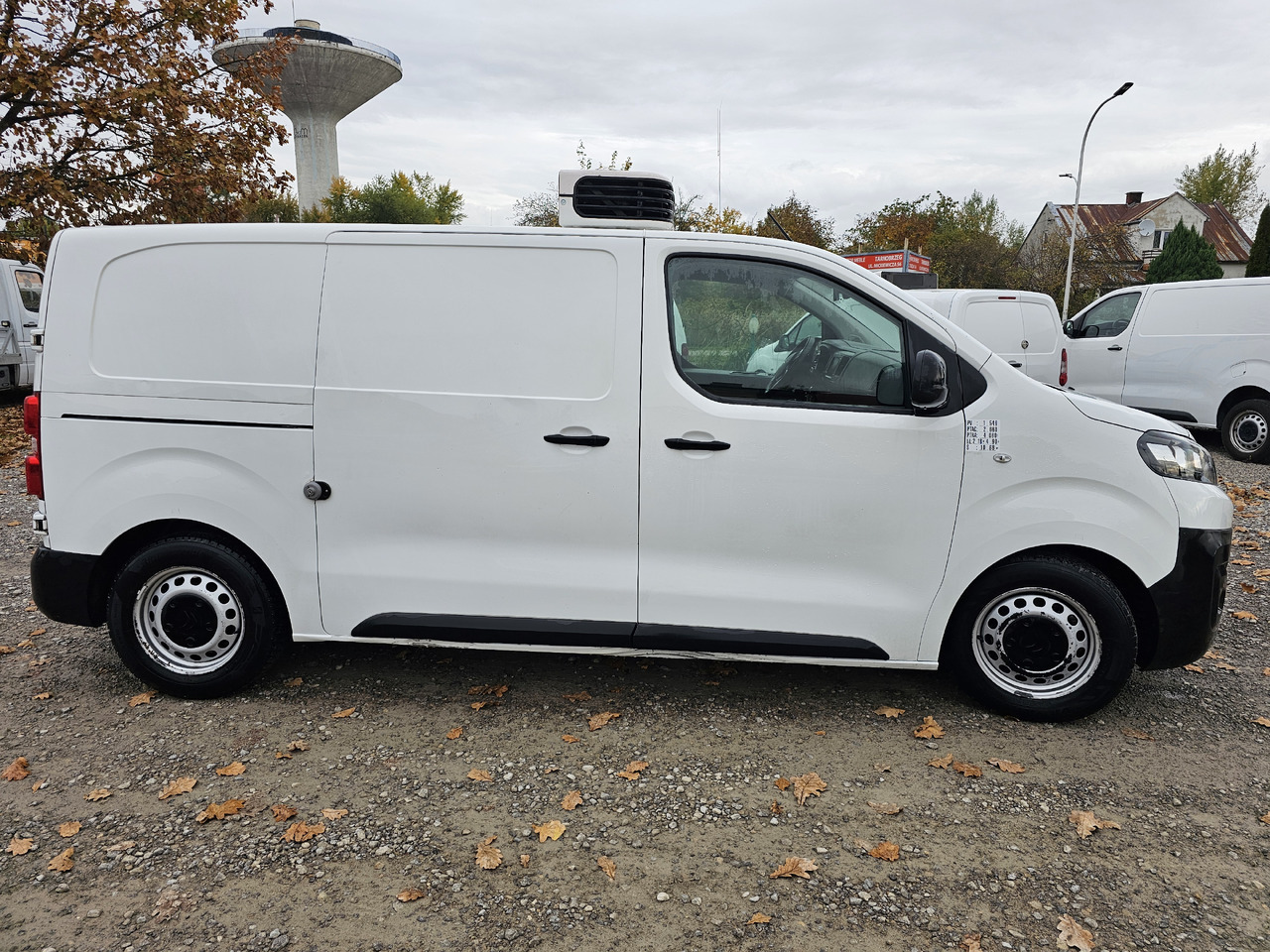 Leasing of Citroen JUMPY CHLODNIA MROZNIA CARRIER+230V KLIMA  NAVI EURO6 [ Copy ] [ Copy ] Citroen JUMPY CHLODNIA MROZNIA CARRIER+230V KLIMA  NAVI EURO6 [ Copy ] [ Copy ]: picture 17