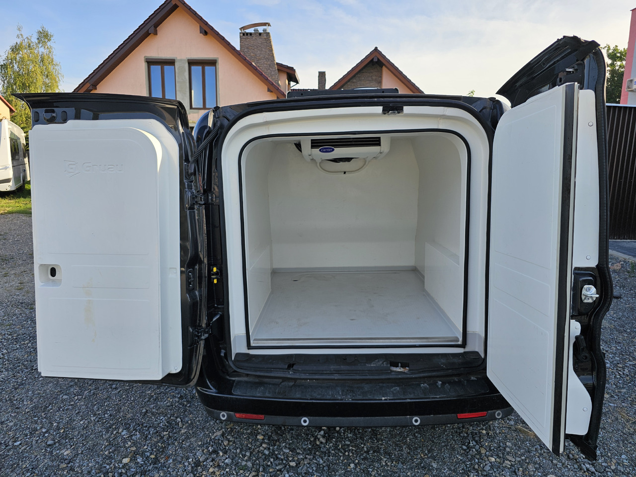 FIAT DOBLO CHLODNIA MROZNIA CARRIER - 20 C KLIMA EURO6 - Refrigerated van: picture 2 FIAT DOBLO CHLODNIA MROZNIA CARRIER - 20 C KLIMA EURO6 - Refrigerated van: picture 2