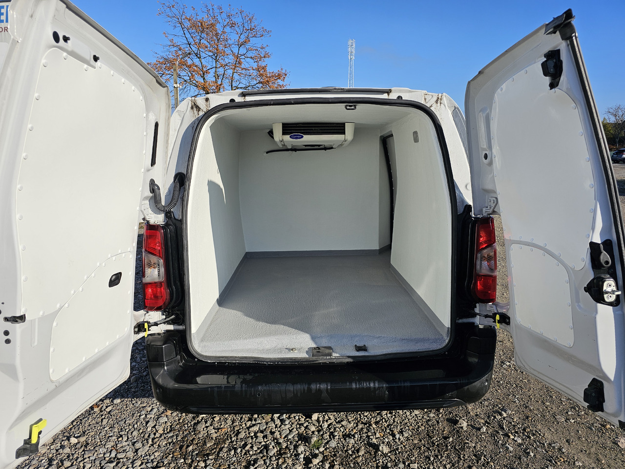 Refrigerated van OPEL COMBO MAXI LONG CHLODNIA MROZNIA CARRIER KLIMA EURO6 [ Copy ]: picture 1