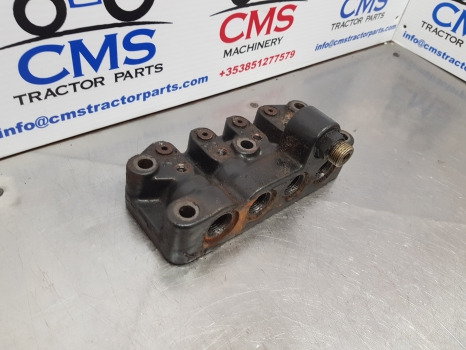 Case 5140, 5000 Series, 5240 Transmission Valve Body 1986629c1, 1986644c1 - Transmission: picture 2 Case 5140, 5000 Series, 5240 Transmission Valve Body 1986629c1, 1986644c1 - Transmission: picture 2