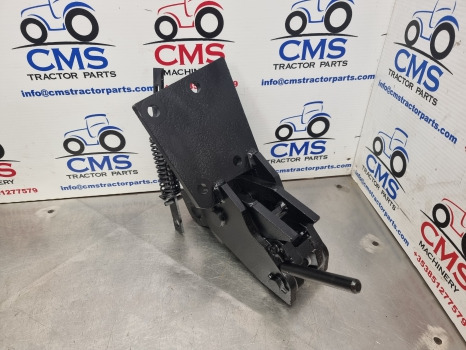 Fendt 415, 400 Vario Series, Stabiliser Bracket Lh H404870040011, H40487004004 - Suspension: picture 1 Fendt 415, 400 Vario Series, Stabiliser Bracket Lh H404870040011, H40487004004 - Suspension: picture 1
