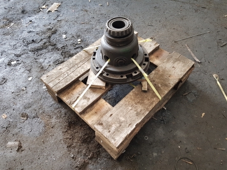 Fiat 1180, 160-90, 180-90, 140-90 Rear Axle Differential Assy 5106055, 5106043 - Rear axle: picture 1 Fiat 1180, 160-90, 180-90, 140-90 Rear Axle Differential Assy 5106055, 5106043 - Rear axle: picture 1