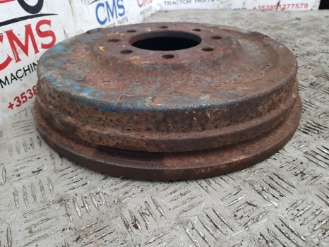 Ford 2000, 3000, 2600, 3600, 2310, 2610 Brake Drum 8181159, C5nn1126e - Brake drum for Farm tractor: picture 5 Ford 2000, 3000, 2600, 3600, 2310, 2610 Brake Drum 8181159, C5nn1126e - Brake drum for Farm tractor: picture 5