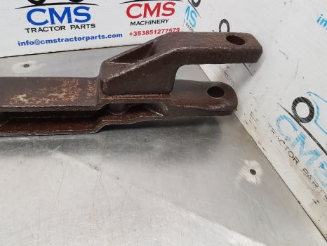 Ford 4610 And 5640 Combi Hitch With Hook And Drawbar E9nne915be29b - Frame/ Chassis: picture 4 Ford 4610 And 5640 Combi Hitch With Hook And Drawbar E9nne915be29b - Frame/ Chassis: picture 4