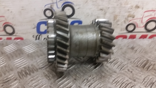 Ford 8210, 10 Series Transmission Double Gear 18/31t E0nn7113fb, 83929421 - Transmission for Farm tractor: picture 5 Ford 8210, 10 Series Transmission Double Gear 18/31t E0nn7113fb, 83929421 - Transmission for Farm tractor: picture 5