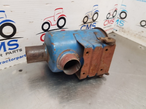 Ford Dexta, Super Dexta, Engine Air Filter Box, Oil Bath 960e18205, 957e9600a - Air intake system: picture 3 Ford Dexta, Super Dexta, Engine Air Filter Box, Oil Bath 960e18205, 957e9600a - Air intake system: picture 3