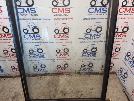 Jcb 3cx Sitemaster Rear Window Frame With Glass 121/07000, 92606001, 657/00018 - Window and parts for Backhoe loader: picture 3 Jcb 3cx Sitemaster Rear Window Frame With Glass 121/07000, 92606001, 657/00018 - Window and parts for Backhoe loader: picture 3