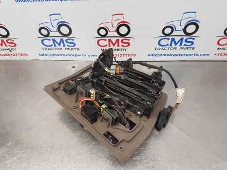 Cab and interior John Deere 6115m, 6m Series, Rockshaft Panel Control Assy Re260695, Al110119: picture 9