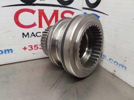 Gearbox John Deere 6200, 6300, 6400, 6500, 6100  Powerquad Output Shaft Re57230: picture 7