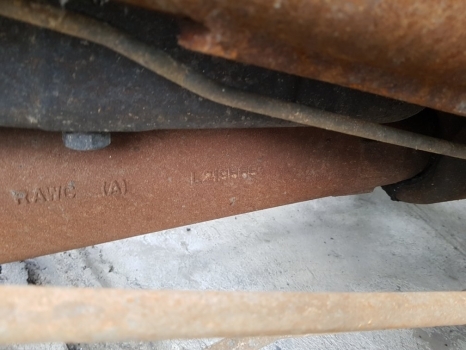 John Deere 6215r, 6135m, 6140m Front Axle Suspension Bracket L219557, L219555 - Suspension for Farm tractor: picture 3 John Deere 6215r, 6135m, 6140m Front Axle Suspension Bracket L219557, L219555 - Suspension for Farm tractor: picture 3