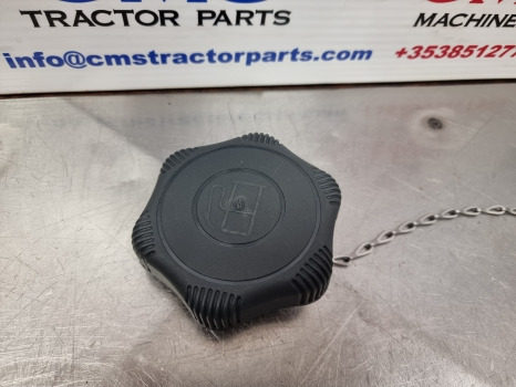 New Holland Case T6, Maxxum, Puma, Optum Fuel Tank Cap 84547727, 47907581 - Fuel tank: picture 2 New Holland Case T6, Maxxum, Puma, Optum Fuel Tank Cap 84547727, 47907581 - Fuel tank: picture 2
