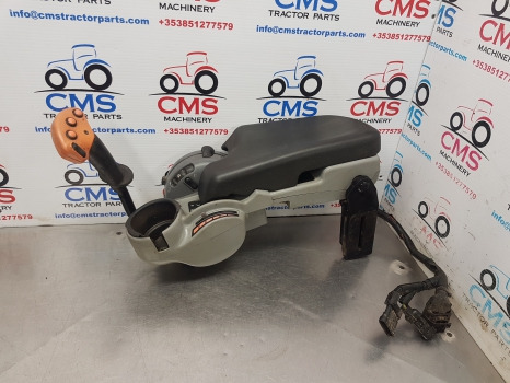 New Holland T7040, T7000, T7 Armrest Assy, Eletronic Unit Control 87756953 - ECU: picture 1 New Holland T7040, T7000, T7 Armrest Assy, Eletronic Unit Control 87756953 - ECU: picture 1