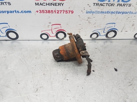 Same Deutz Lamborghini Rubin 120 Front Axle King Pin Top 0.010.4626.0/20 - Front axle for Farm tractor: picture 3 Same Deutz Lamborghini Rubin 120 Front Axle King Pin Top 0.010.4626.0/20 - Front axle for Farm tractor: picture 3