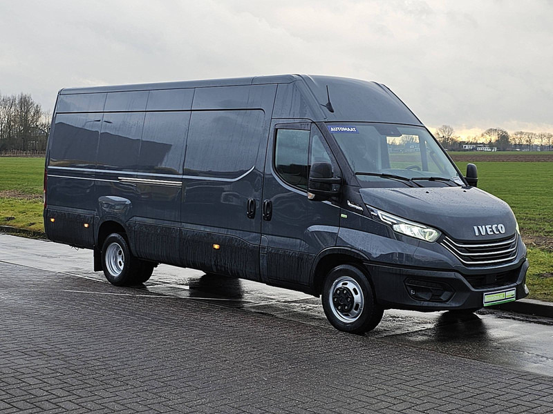 Iveco Daily 35 C AC AUT 3.0 LTR EURO6 - Panel van: picture 4 Iveco Daily 35 C AC AUT 3.0 LTR EURO6 - Panel van: picture 4