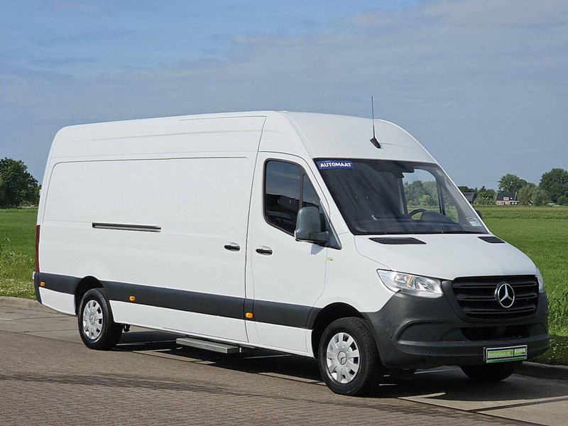 Mercedes-Benz Sprinter 316 CDI AUT. L3H2 - Panel van: picture 4 Mercedes-Benz Sprinter 316 CDI AUT. L3H2 - Panel van: picture 4