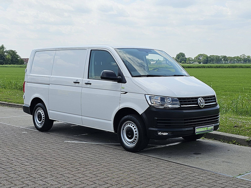 Volkswagen Transporter 2.0 TDI L1H1 Navi Euro6 NAP! - Small van: picture 4 Volkswagen Transporter 2.0 TDI L1H1 Navi Euro6 NAP! - Small van: picture 4